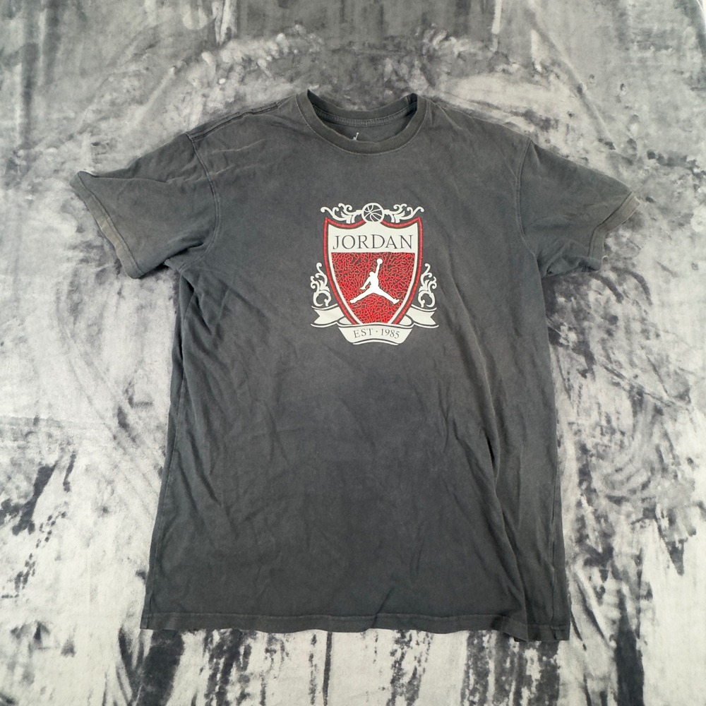 Jordan T-Shirt Mens XL Gray Short Sleeve Crest Jumpman Logo Graphic Tee